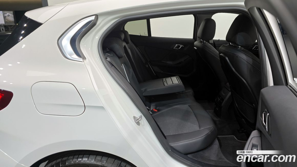 BMW 1-Series 120i Sports, 2024