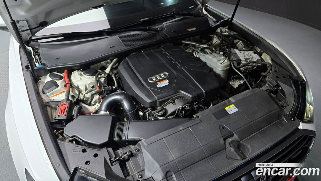 Audi A6 45 TFSI Quattro Premium, 2022