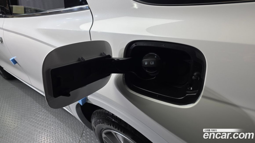 Genesis GV70 2.5T Gasoline AWD, 2025