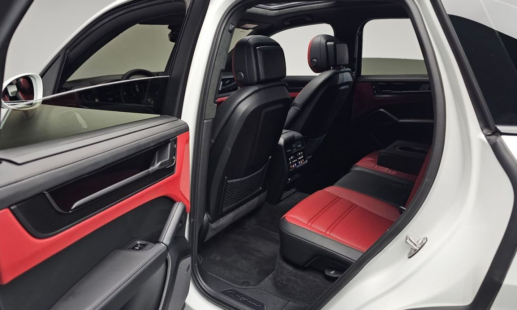 Porsche Cayenne 4.0 GTS, 2025