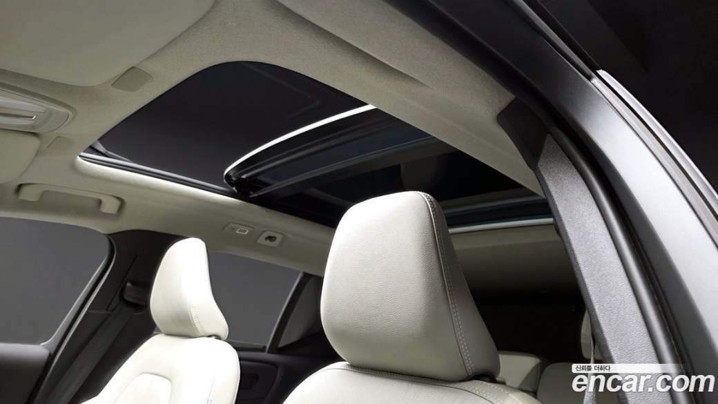 Volvo XC40 B4 Ultimate Bright, 2024