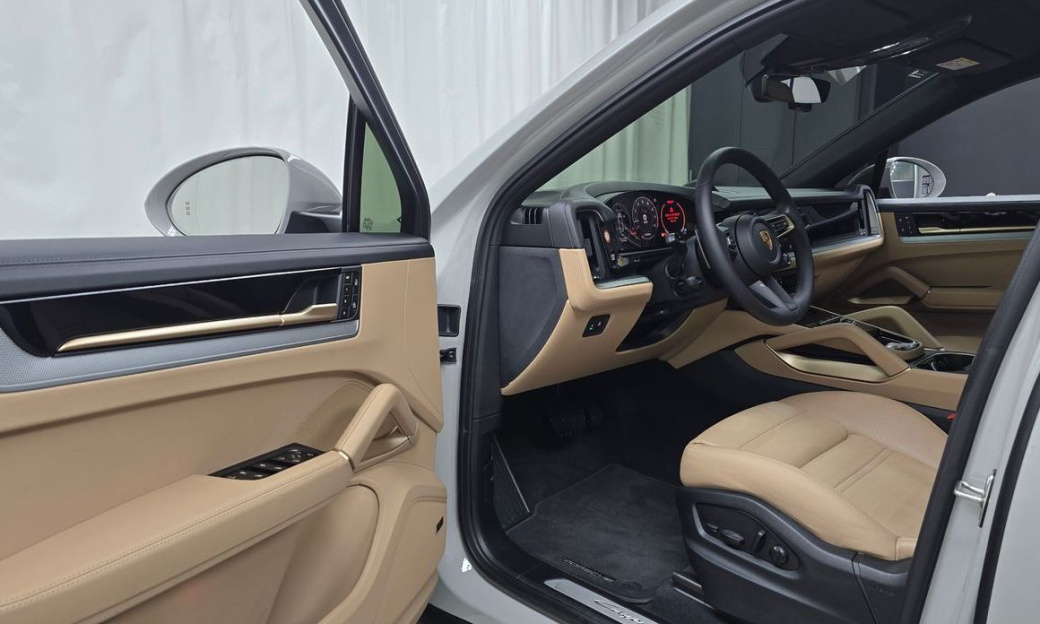 Porsche Cayenne 3.0 Coupe, 2024