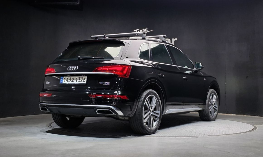 Audi Q5 45 TFSI Quattro Premium, 2022