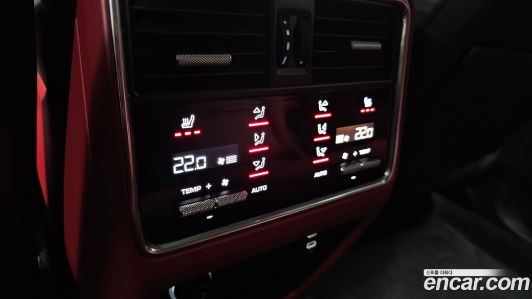 Porsche Cayenne 3.0 PLATINUM EDITION, 2023