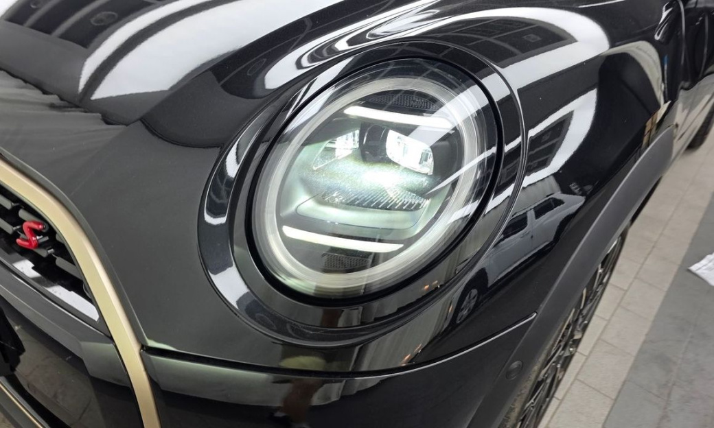 Mini Cooper Favoured, 2025