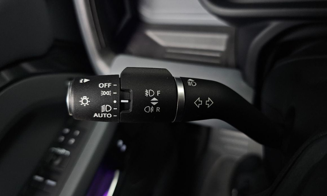 Land Rover Defender 110 D300 X-Dynamic HSE, 2024
