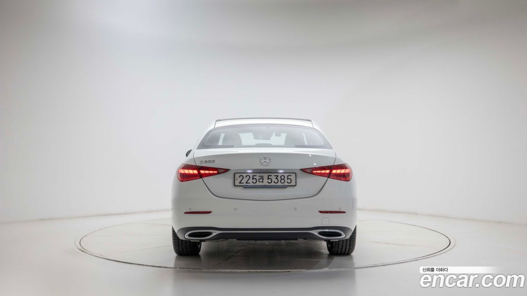 Mercedes-Benz C-Class C200 4MATIC Avantgarde, 2025