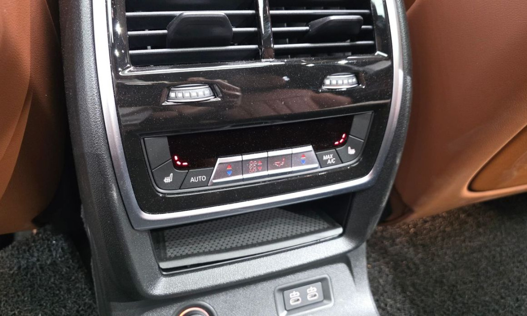 BMW X7 M60i xDrive M sport 6STR, 2024