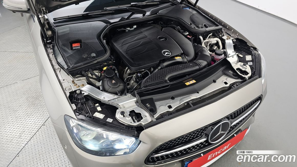 Mercedes-Benz E-Class E350 4MATIC Avantgarde, 2022
