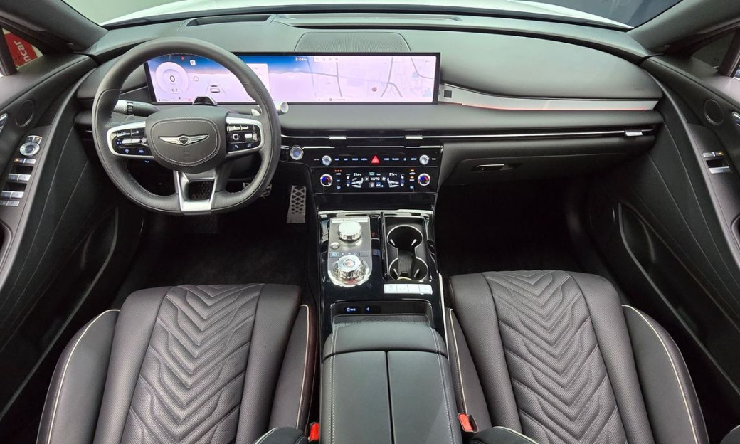 Genesis G80 Gasoline 2.5 Turbo AWD, 2025
