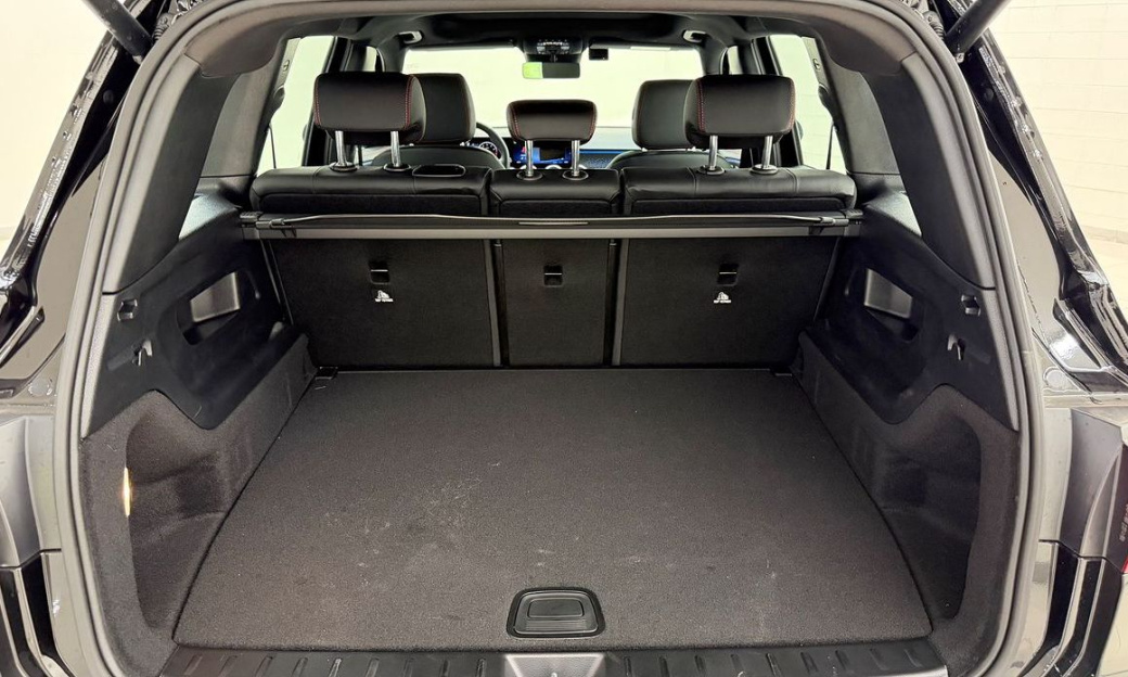 Mercedes-Benz GLB-Class GLB250 4MATIC, 2025