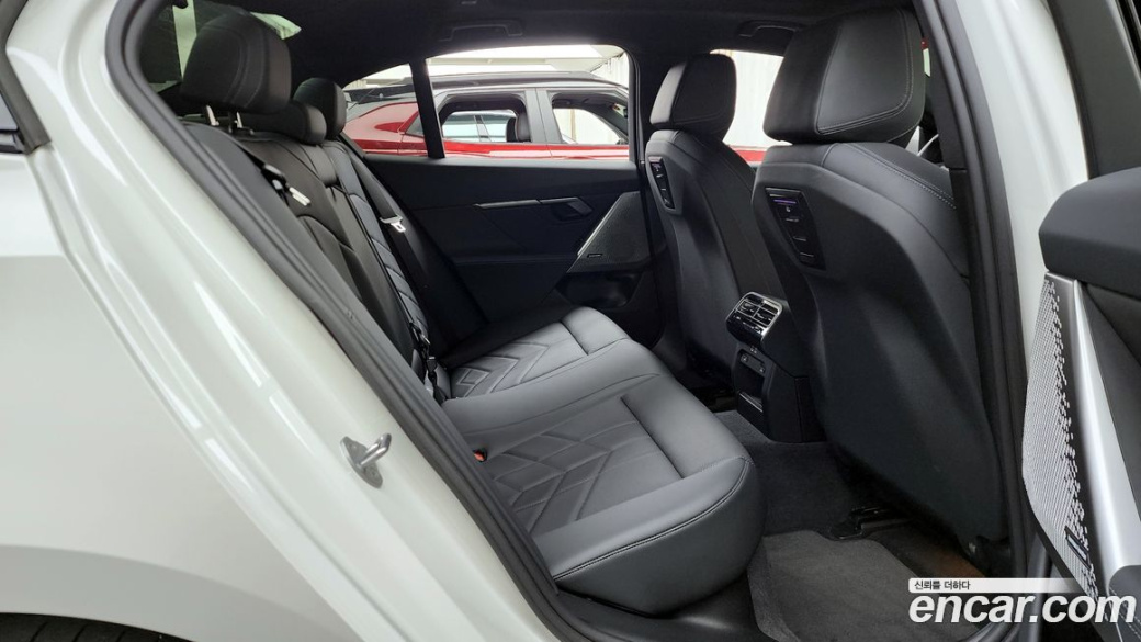 BMW 5-Series 520i M Sport, 2024