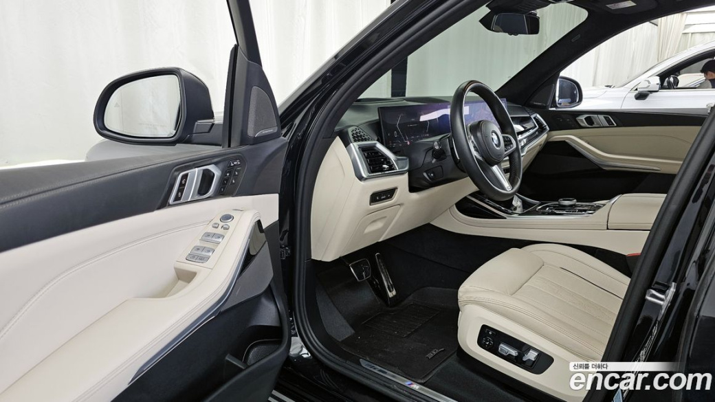 BMW X7 xDrive 40i M Sport 6STR, 2024
