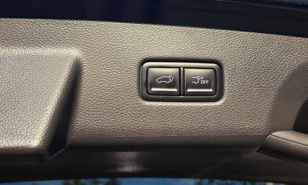 Kia Carnival 9-Seater Noblesse, 2024