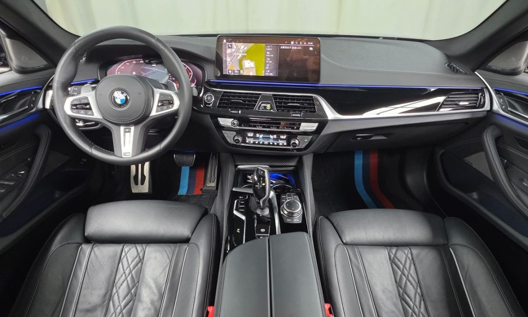 BMW 5-Series 530i xDrive M Sport Package, 2022