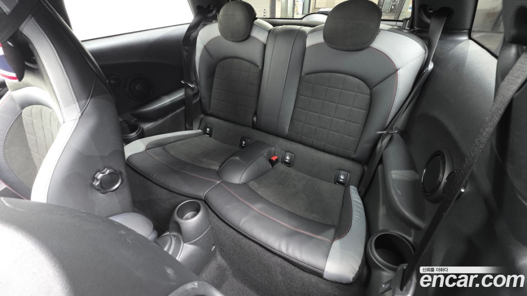 Mini Cooper JCW, 2023