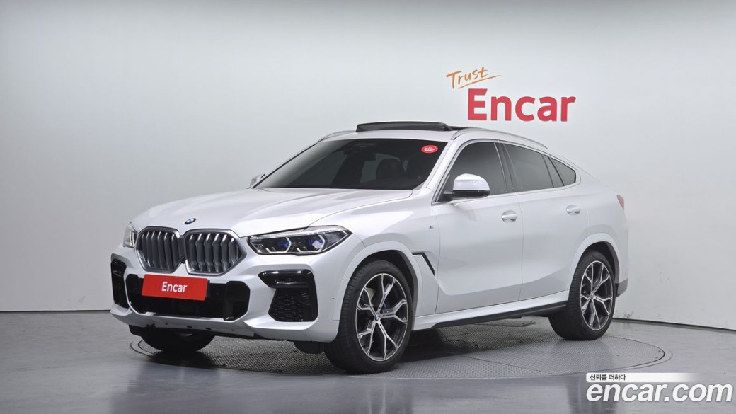 BMW X6 xDrive40i M Sport, 2022