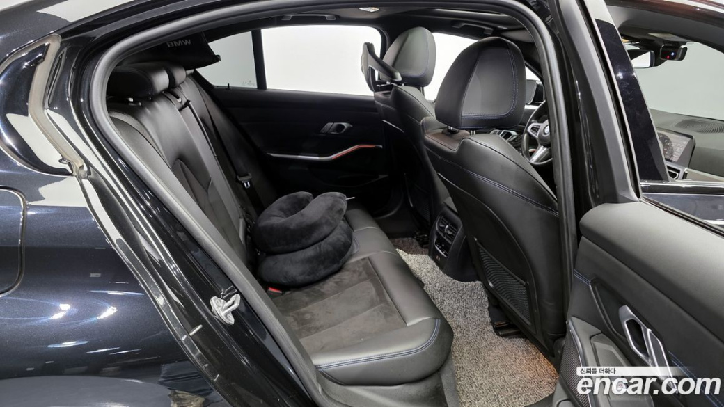 BMW 3-Series 320i M Sport, 2022