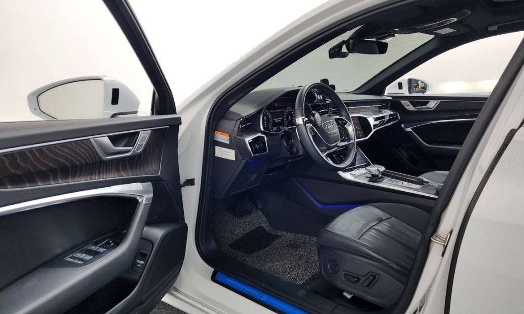 Audi A6 45 TFSI Premium, 2022