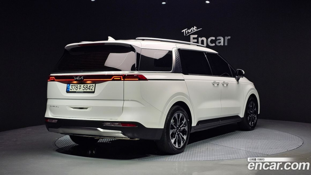 Kia Carnival 9-Seater Noblesse, 2022