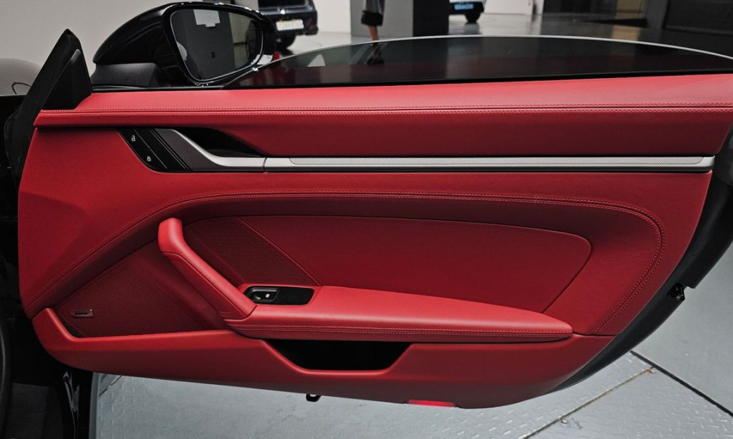Porsche 911 Carrera S Cabriolet, 2024