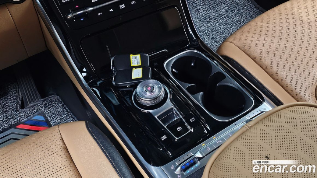 Kia Carnival 9-Seater Signature, 2023