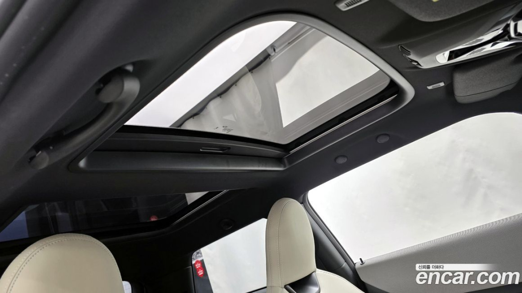Mini Cooper Favoured, 2025