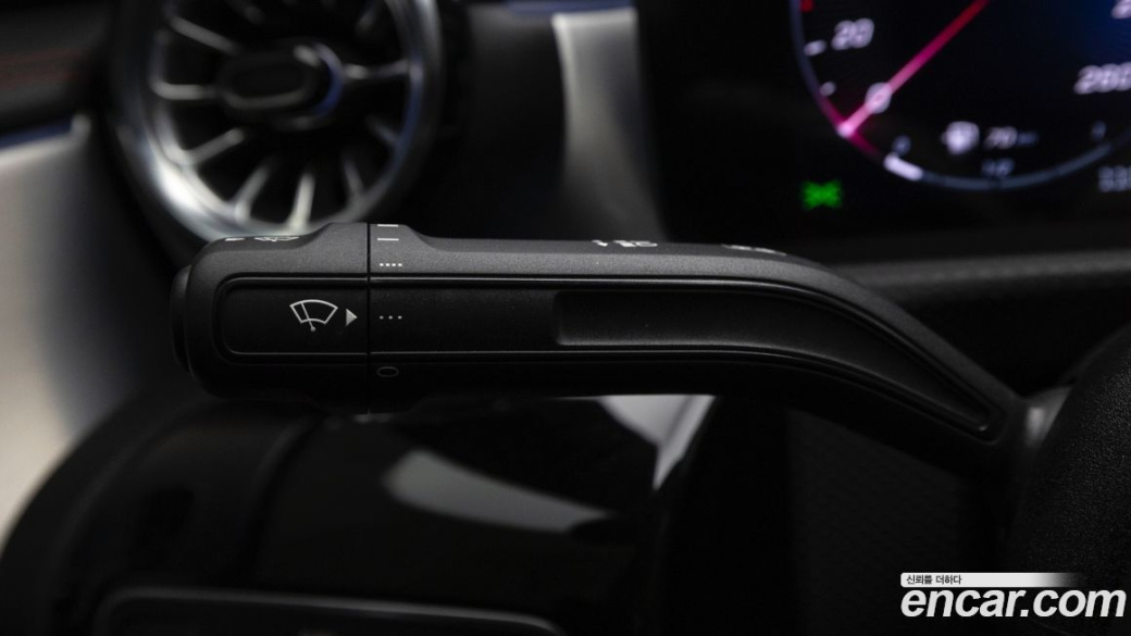 Mercedes-Benz CLA-Class CLA250 4MATIC, 2025