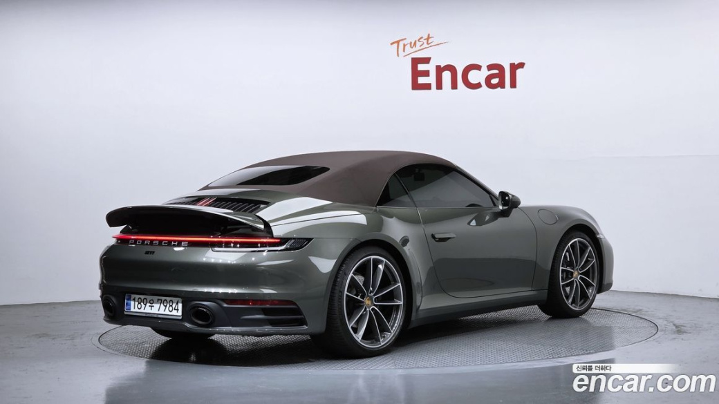 Porsche 911 Carrera Cabriolet, 2023