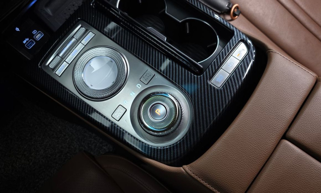 Genesis G80 Gasoline 2.5 Turbo AWD, 2022