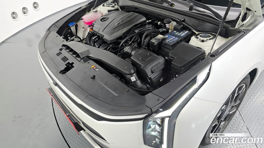 Kia K8 2.5 Gasoline 2WD, 2025