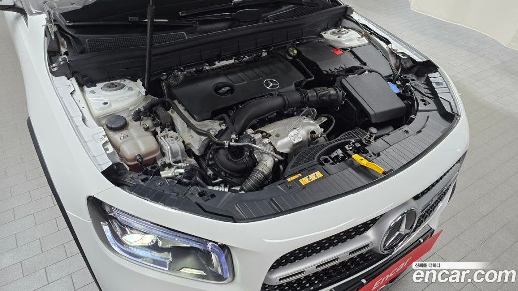 Mercedes-Benz GLB-Class GLB250 4MATIC, 2021