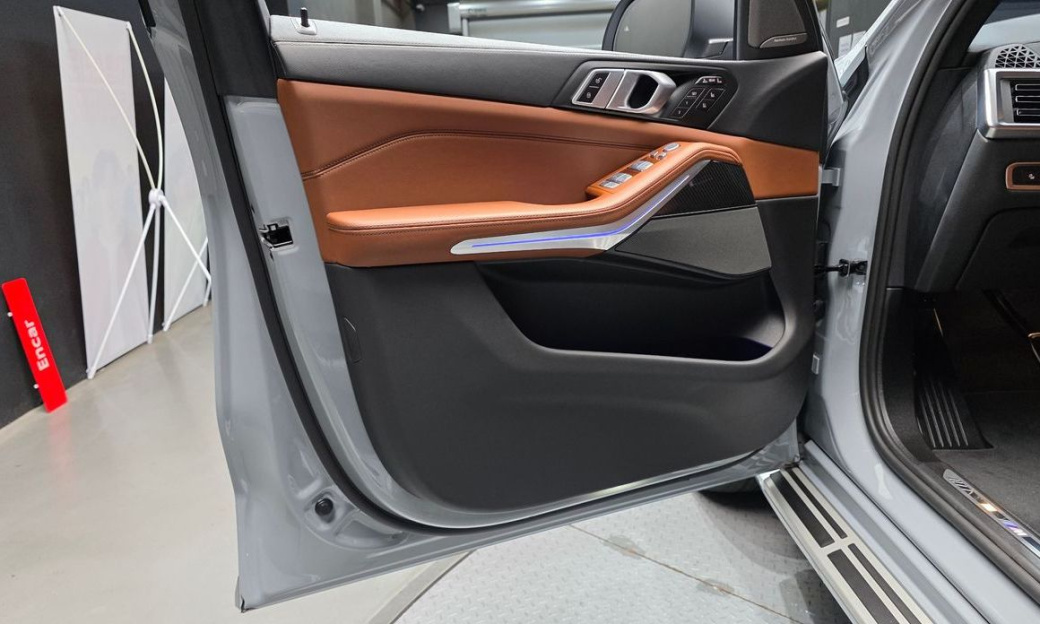 BMW X7 xDrive 40d M Sport 6STR, 2025