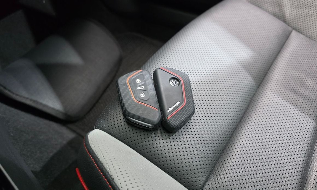 Volkswagen Golf 2.0 GTI, 2024