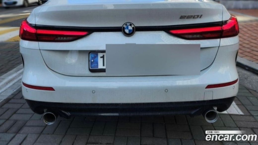 BMW 2-Series 220i Sport, 2024