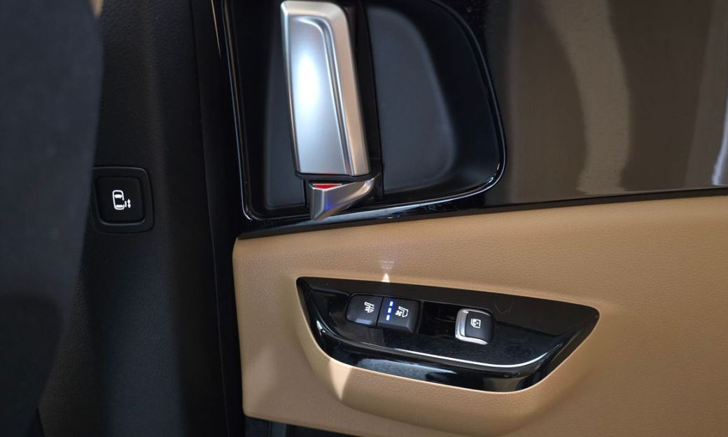 Kia Carnival 9-Seater Noblesse, 2022