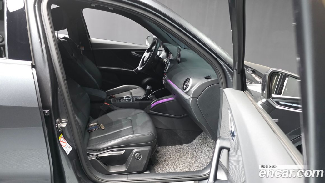 Audi Q2 35 TDI Premium, 2023
