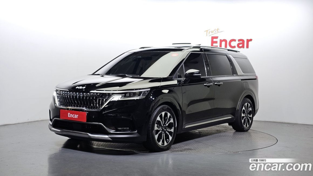 Kia Carnival 7-Seater Signature, 2023