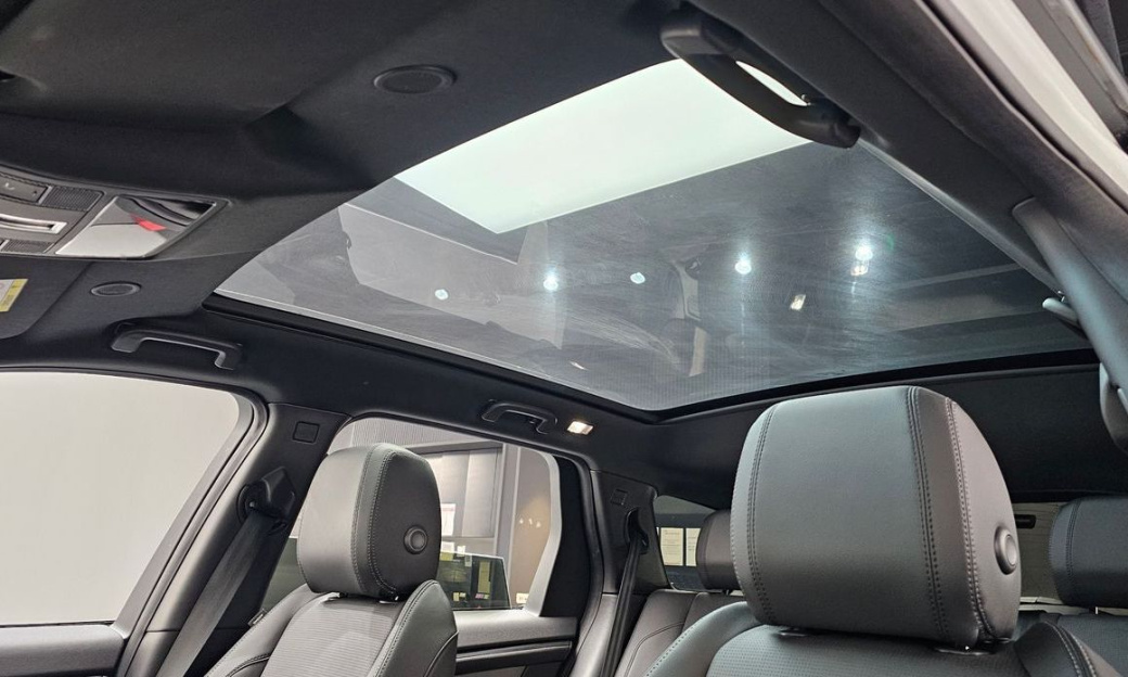 Land Rover Discovery Sport P250 Dynamic SE, 2024