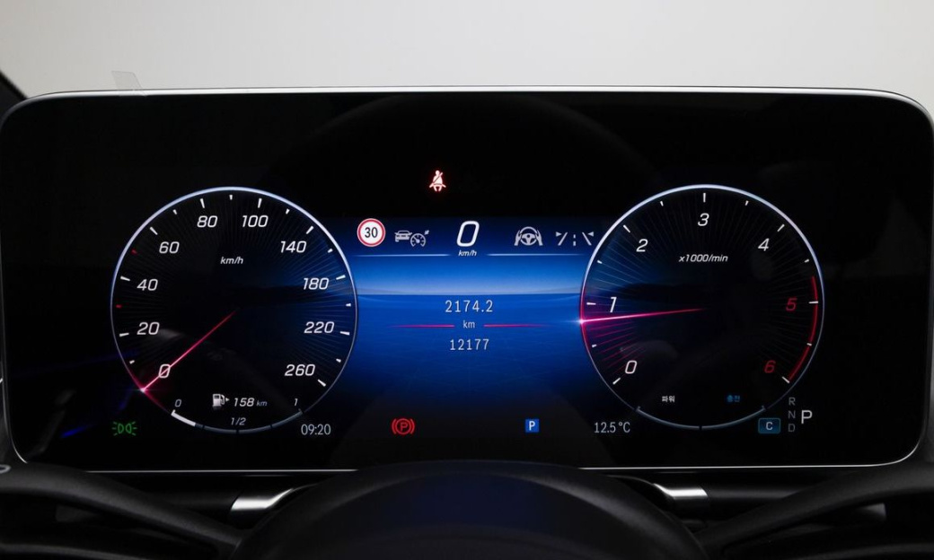 Mercedes-Benz S-Class S350 d 4MATIC, 2025
