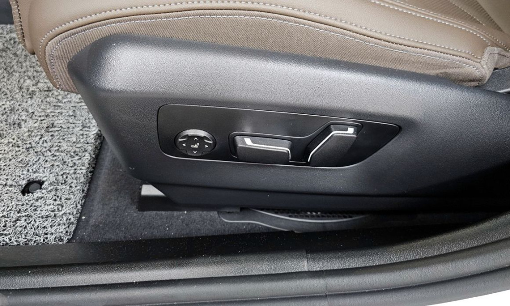 BMW 5-Series 520i M Sport, 2024