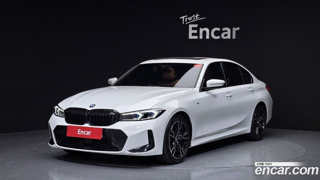 BMW 3-Series 320i M Sport, 2024