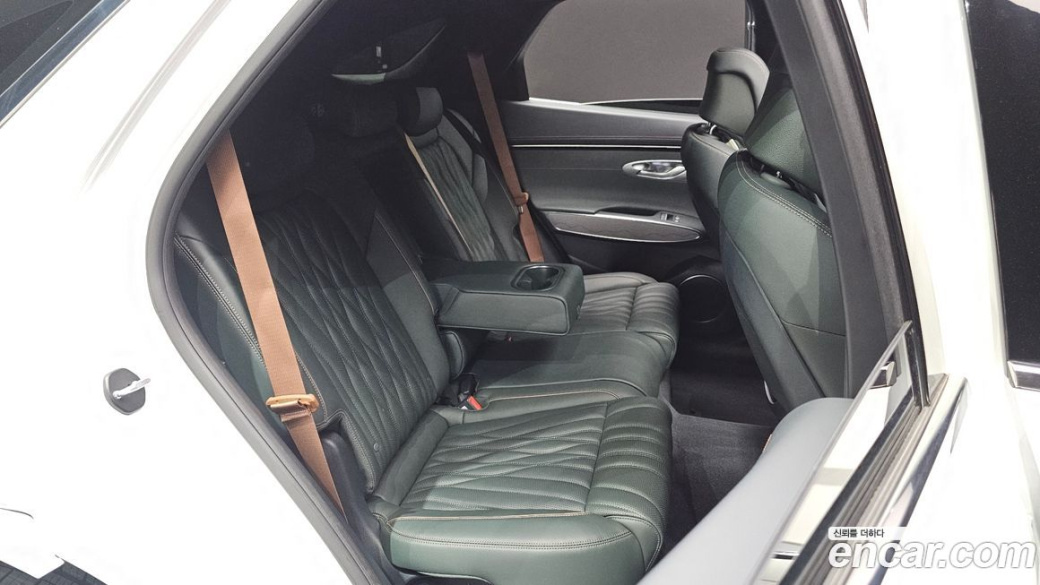 Genesis GV70 2.5T Gasoline 2WD, 2021