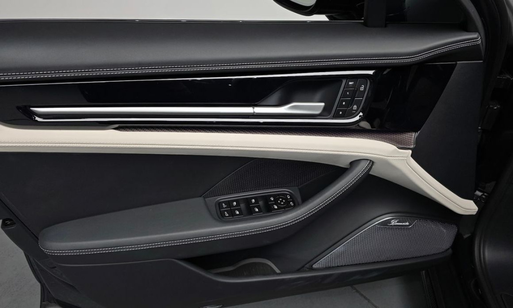 Porsche Panamera 4.0 GTS, 2025