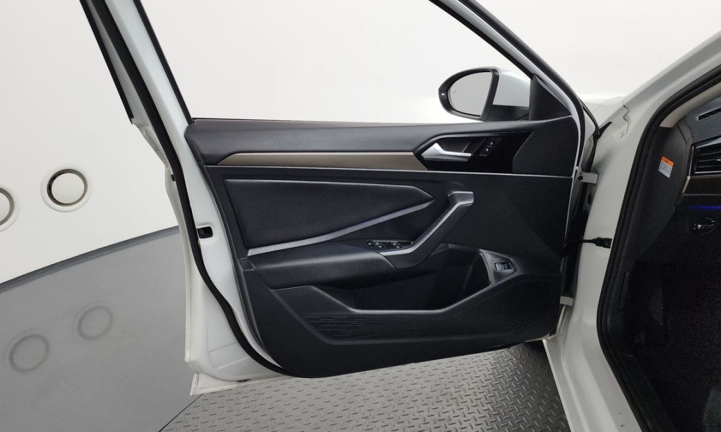Volkswagen Jetta 1.4 TSI Prestige, 2021