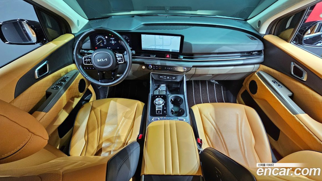 Kia Carnival 9-Seater Hi Limousine (Special Vehicle), 2024