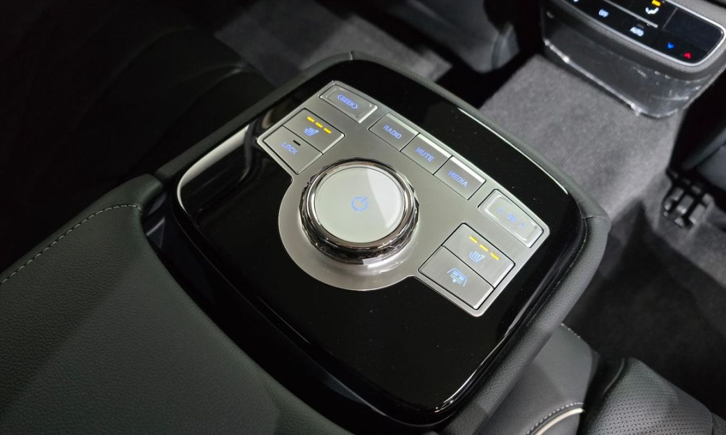Genesis G80 Gasoline 2.5 Turbo AWD, 2023
