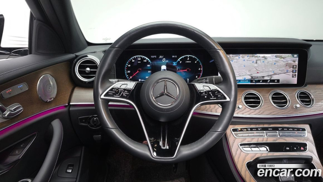 Mercedes-Benz E-Class E220d 4MATIC Exclusive, 2022