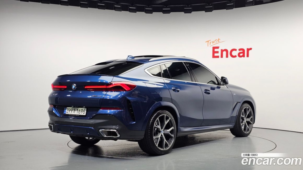 BMW X6 xDrive40i M Sport, 2023