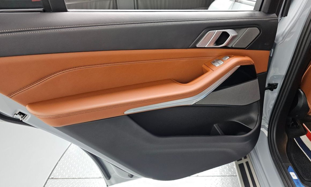 BMW X7 xDrive 40i M Sport 6STR, 2024